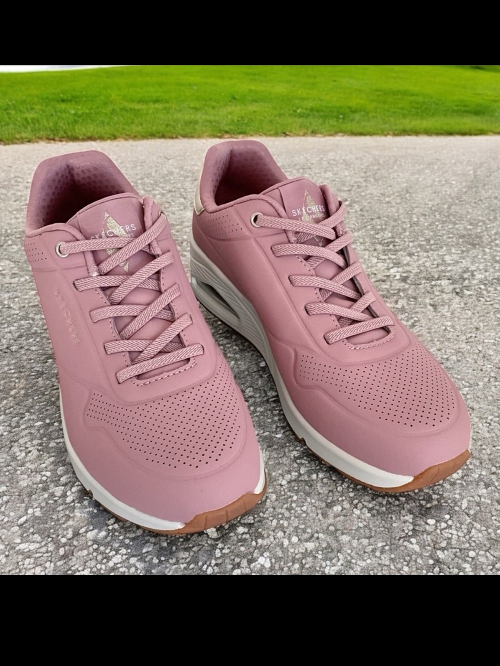 NEW! Skechers UNO Shimmer Away Wedge Fit Sneaker, Size 8.5